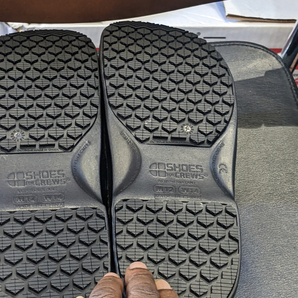 Work shoes - Picture 4 of 4